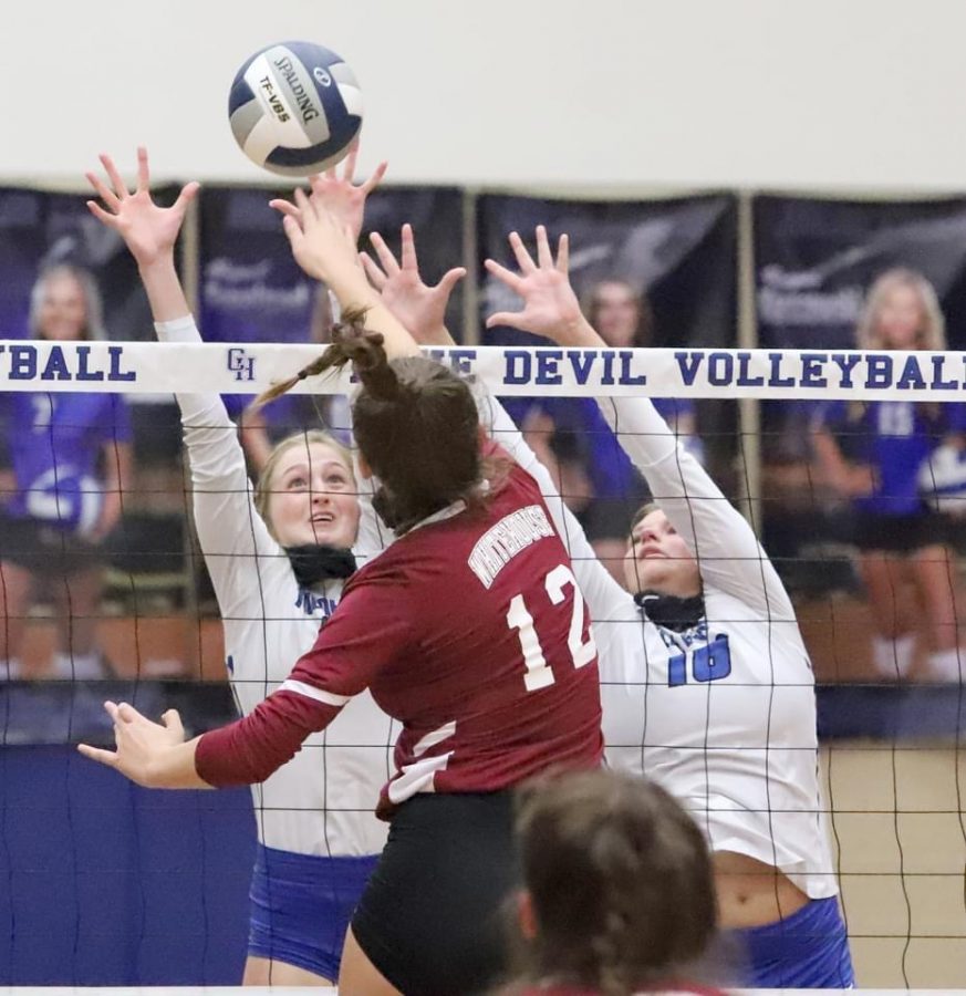 Lady Devil volleyball wins weekend games