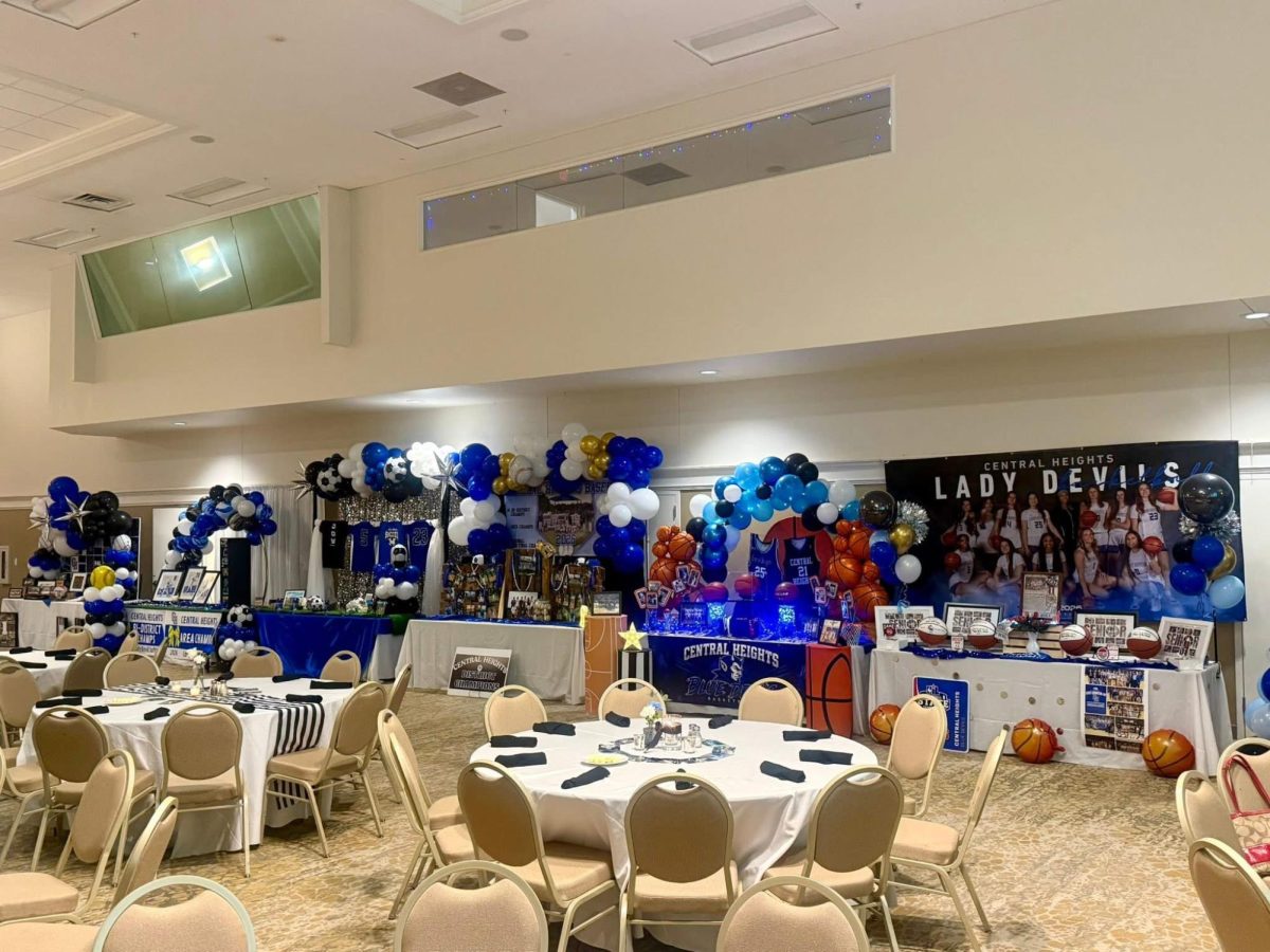 This year's athletic banquet was held at Fredonia Hotel, where parents and coaches decorated to highlight each sport and student athlete. 